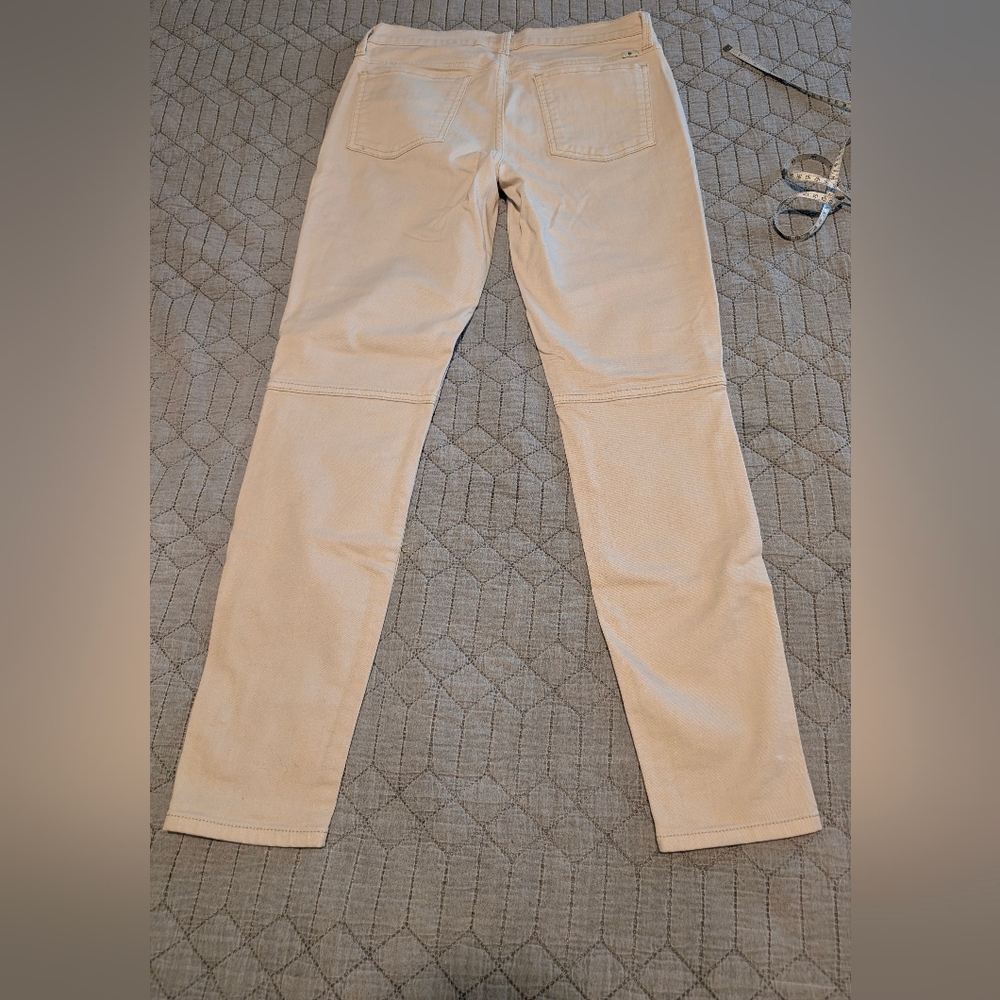 Unavailable - Picture 2 of 5
